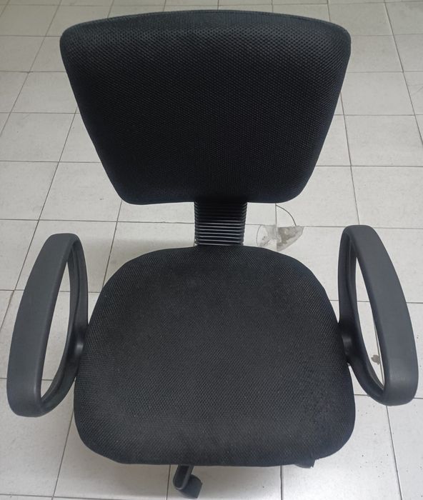 Cadeira escritório com rodas