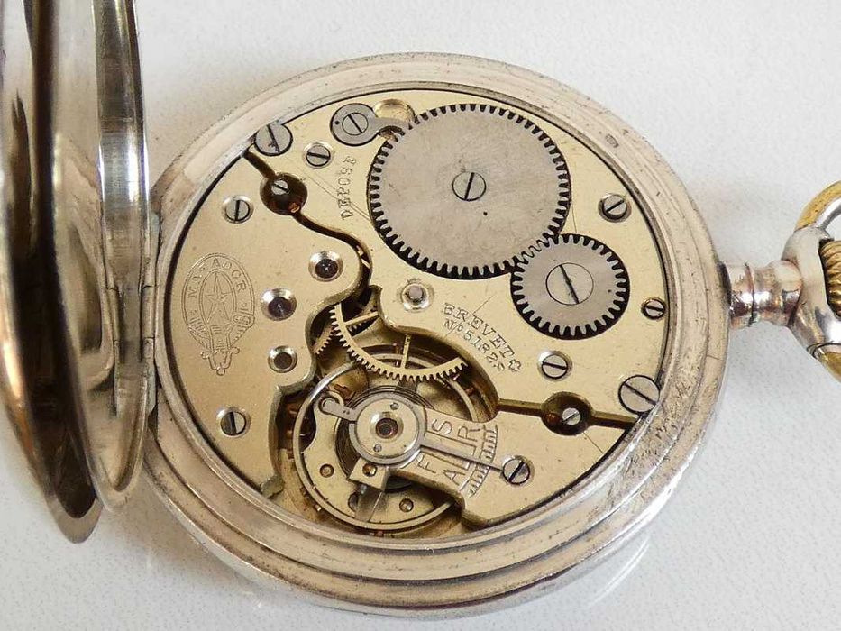 Zegarek kieszonkowy Matador w srebrnej kopercie