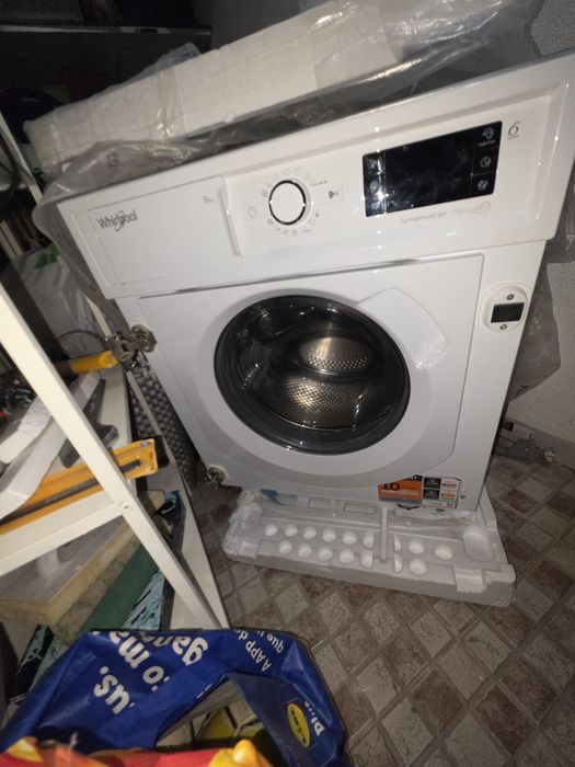 Wirhpool máquina de lavar 8Kg .Nova, zona Lisboa