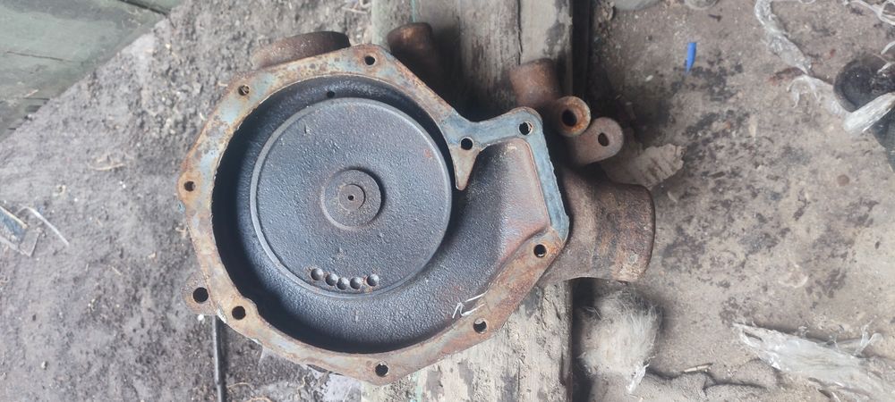 Водяна помпа Даф