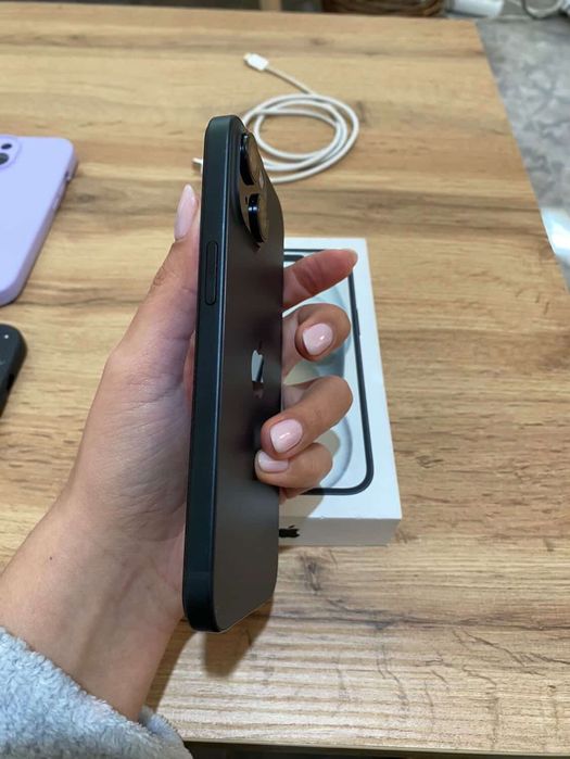 iPhone 15 Como Novo – Impecável, com Extras