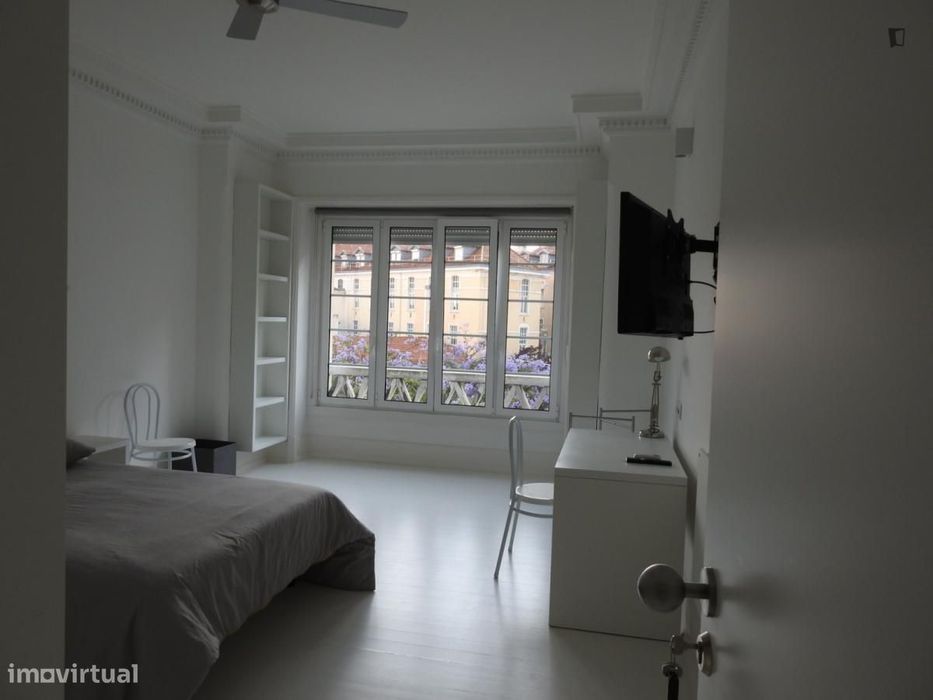 Quarto - localizado em Saldanha Lisbon