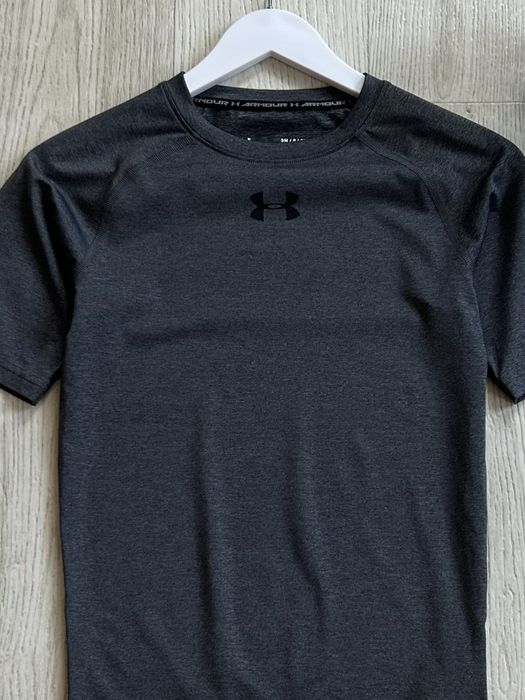 Under Armour Logo Tee Shirts Sportswear Спортивна футболка оригінал спортивный оригинал компрессионная опт