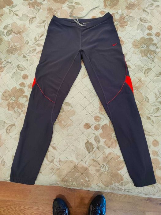 Calças de treino Adidas 3/4 tam. L em excelente estado