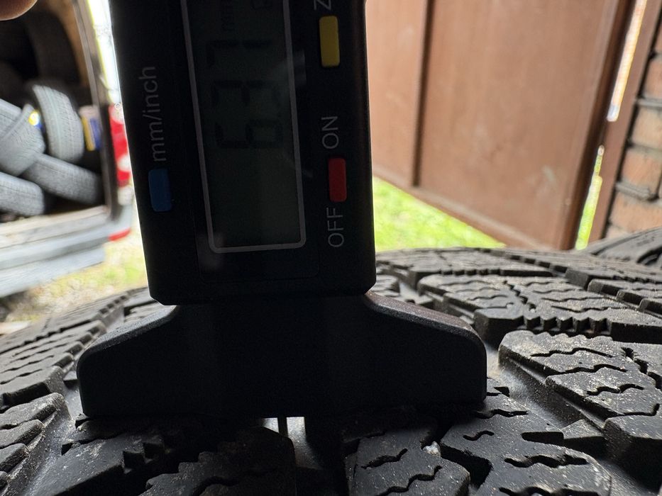 215/55/17 Nitto зима