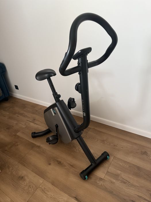 Rower stacjonarny Essential 2 Bike decathlon