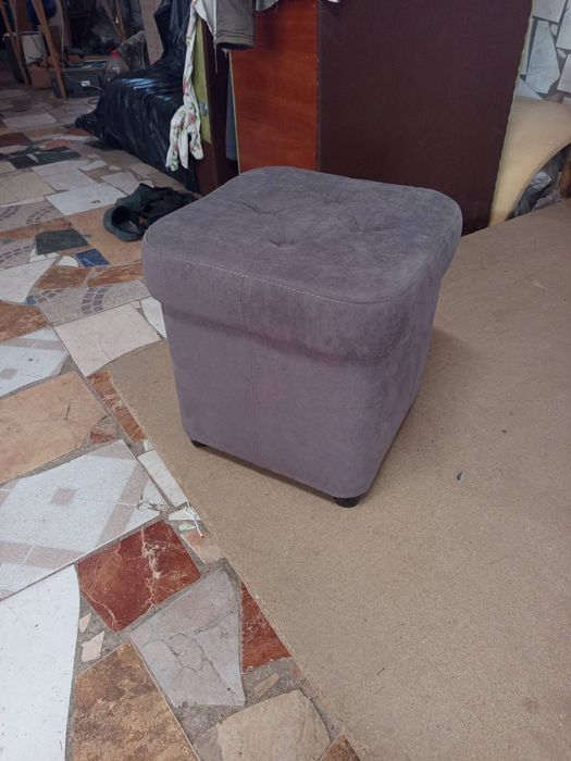 Нова банкетка з відкритим верхом