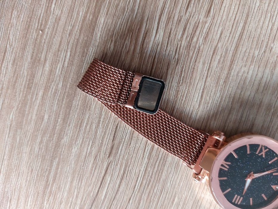 Elegancki damski zegarek