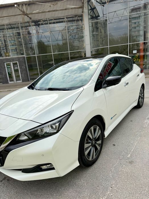 Продам своє авто Nissan Leaf 2 40кВт