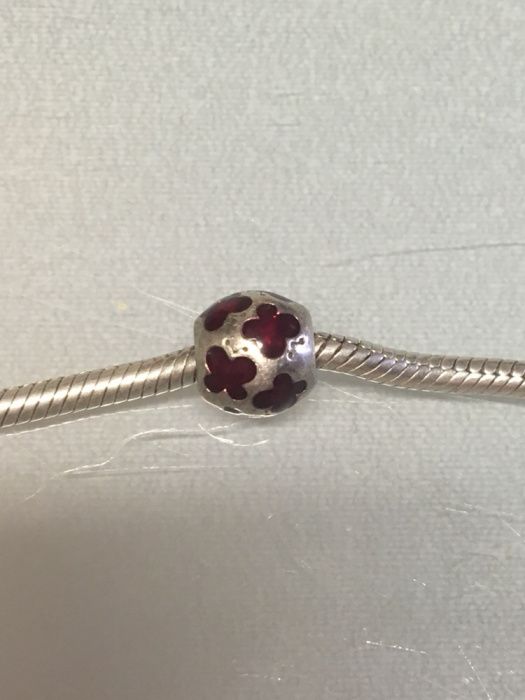 Pandora prata e pedras