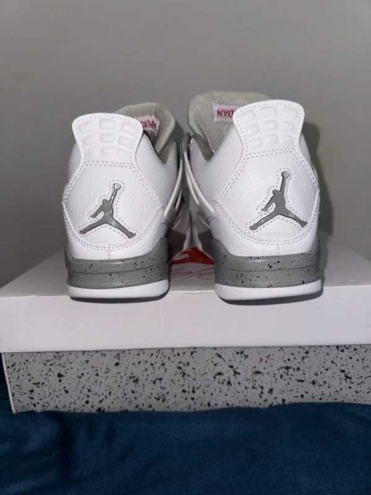 Jordan 4 Retro Oreo White Rozmiar 40