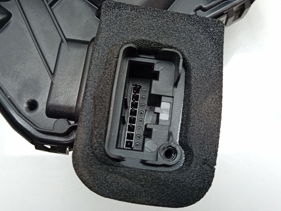 Fechadura / fecho porta trás direito AUDI A1 Sportback (GBA)