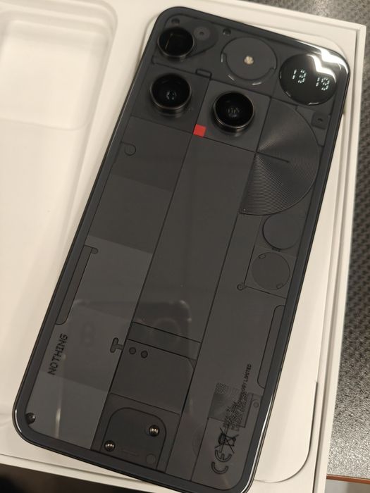 Nothing phone 3 jak nowy 12/256