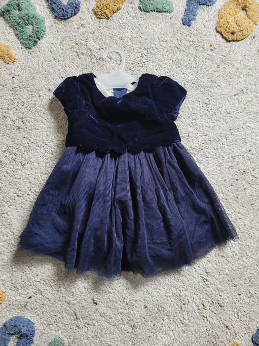 Elegancka sukienka niemowlęca 62 0-3 welur velvet falbany tiul
