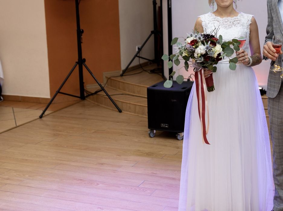 Suknia ślubna bez trenu