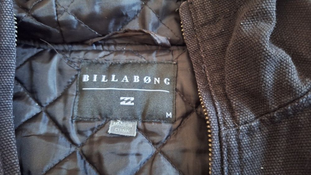 Billabong. Куртка бомбер- худи.