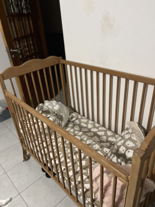 Berço com colchão