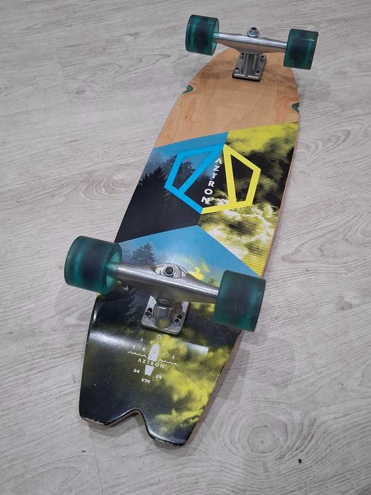 Deskorolka AZTRON Forest 34 Surfskate 34”x9.75” ślady magazynowania