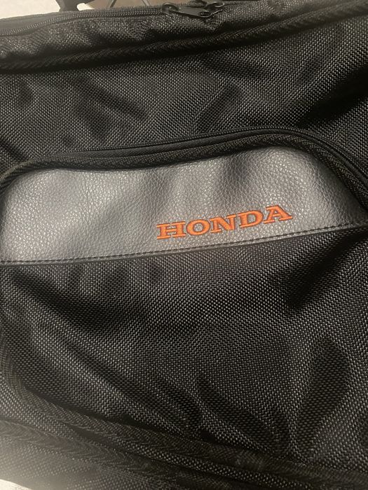 Продам боковые сумки(кофры) honda