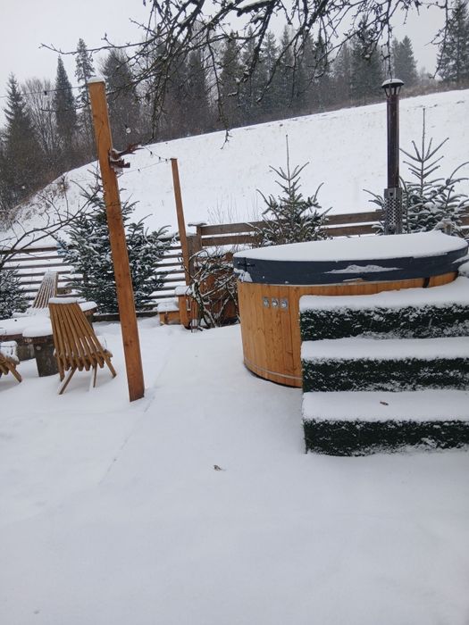 Окремий будинок.Чан .Басейн .Оренда Славське Відпочинок Карпатах.Житло