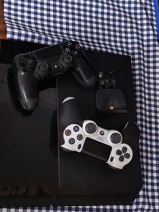 Продам пс 4 або обмін на комп'ютер
