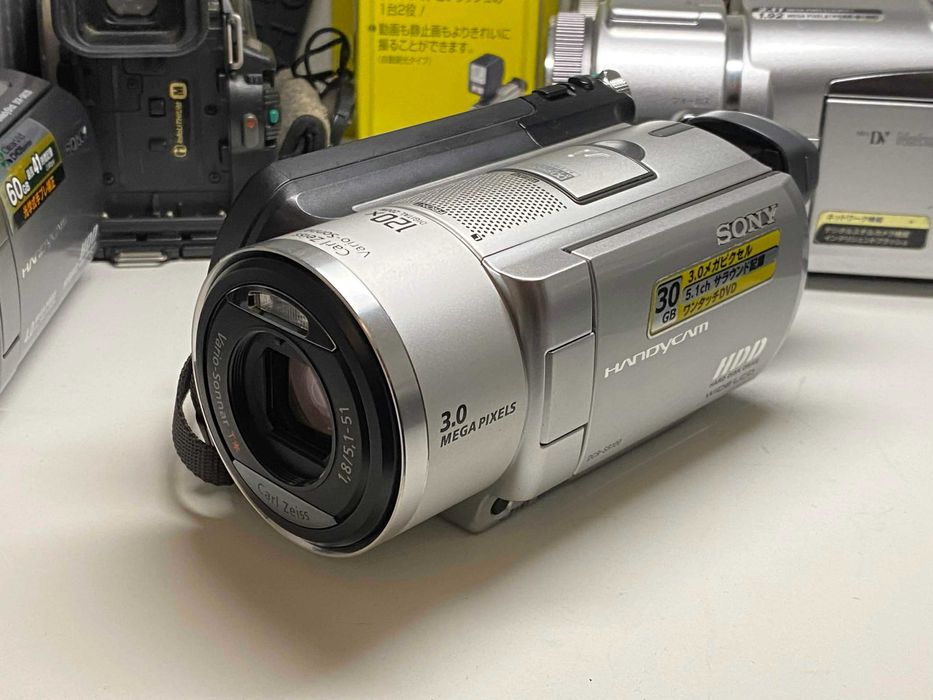 Kamera Sony DCR-SR100