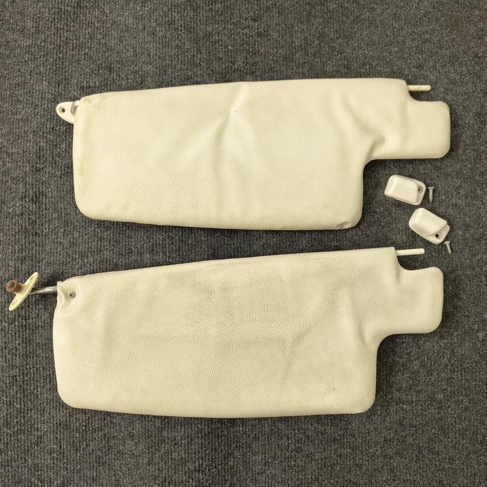 Daszki przeciwsłoneczne  vwGarbus 68+ białe (para)