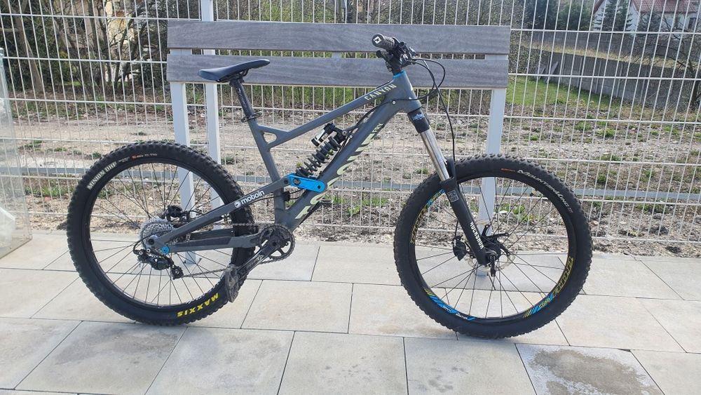 Rower Downhill DH FR Canyon Torque FRX Specialized Demo Big Hit Rock ...