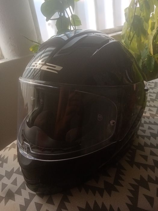 Capacete de mota ls2