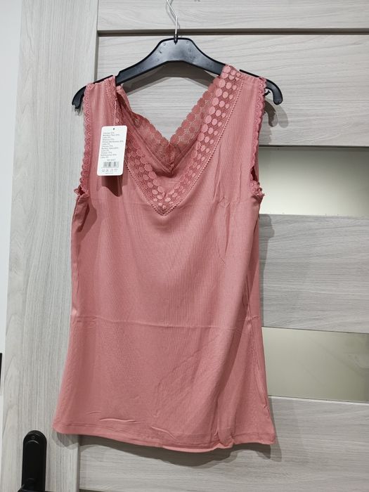 Podkoszulek damski rozmiar uniwersalny- NOWY