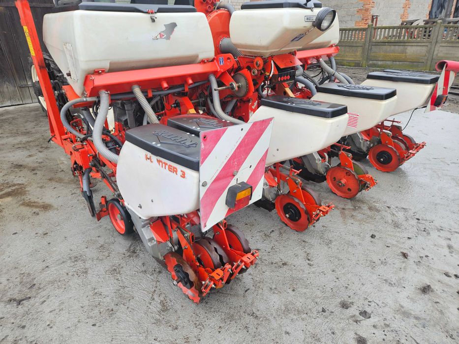 Siewnik do kukurydzy 6 rzędowy Kuhn Planter 3