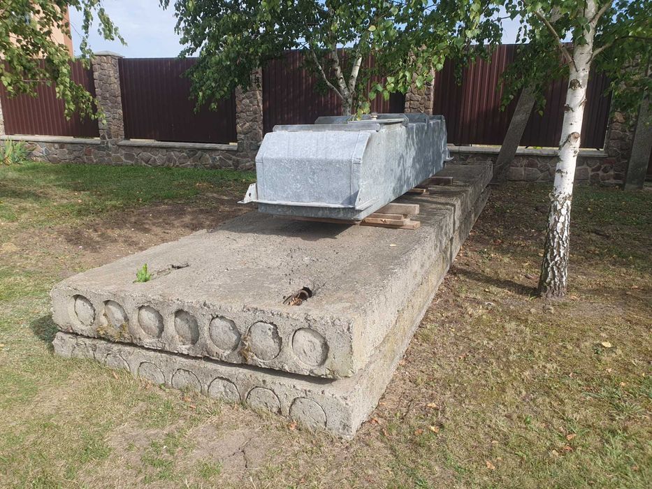 дві плити перекриття