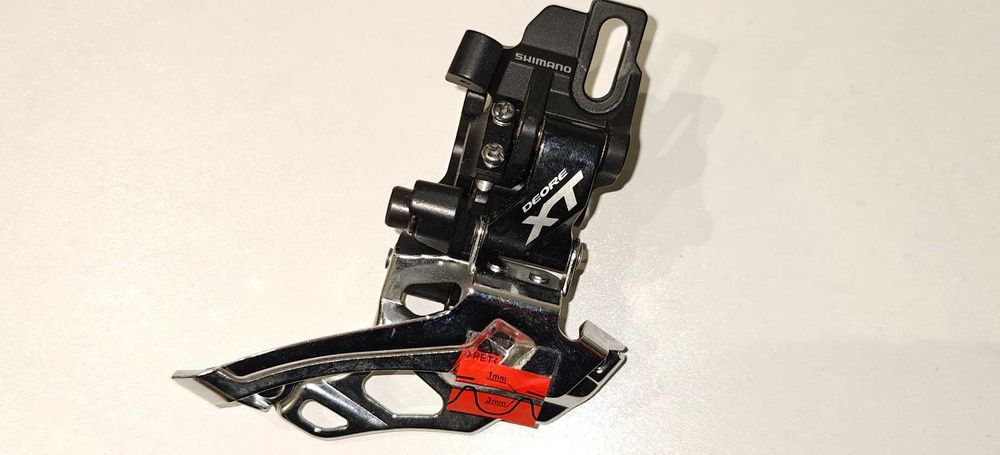 Przerzutka przednia Shimano Deore XT FD-M786