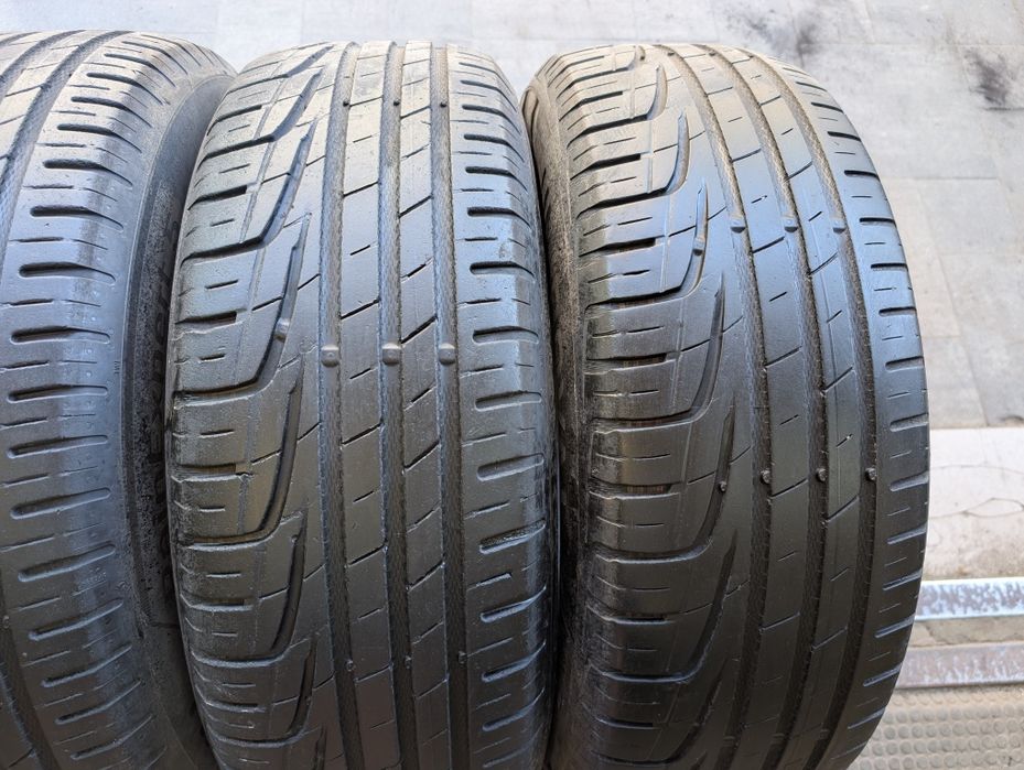 Летняя резина 215/65 R16 Uniroyal