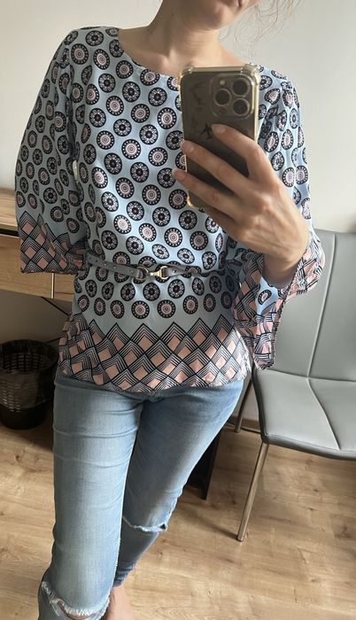 Nowa bluzka zwiewna z geometrycznym wzorem grey wolf