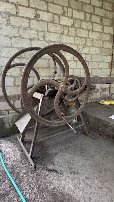 Стара січкарня (січкарня ручна, антикваріат, ретро)