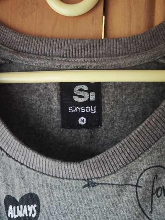 Bluza damska Sinsay rozmiar M ciemnoszara z wzorem w serduszka