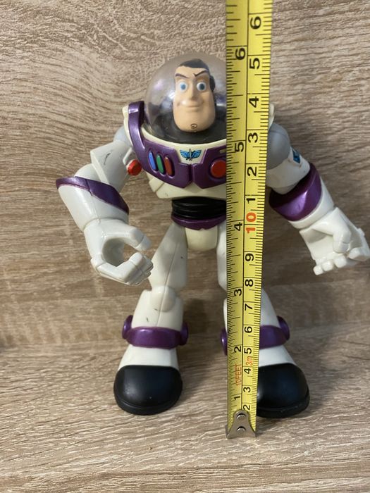 Figurka buzz astral