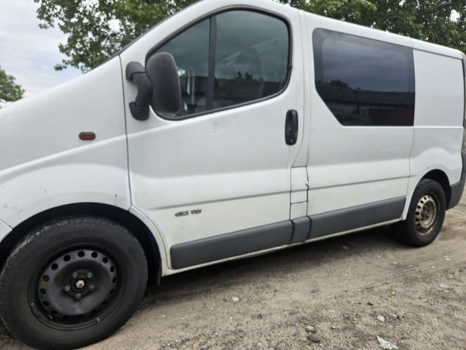 Renault Trafic 2.0 dci 120km zderzak maska lampa blotnik drzwi silnik