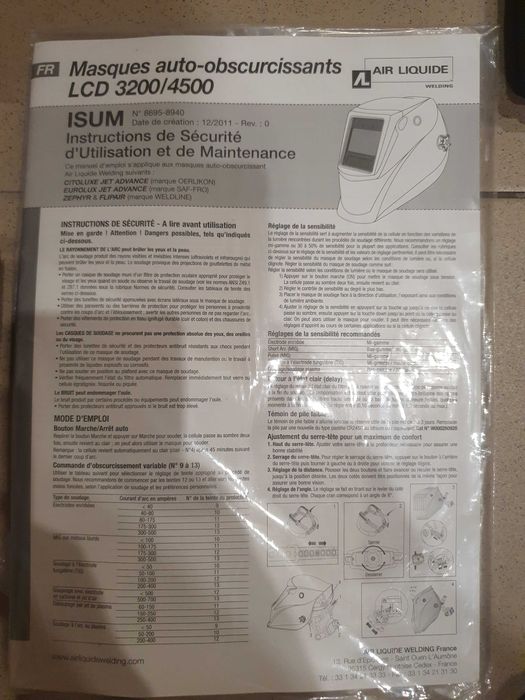 Przyłbica spawalnicza samościemniająca z nawiewem