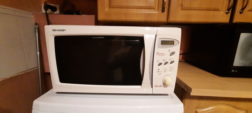 kuchenka mikrofalowa sharp