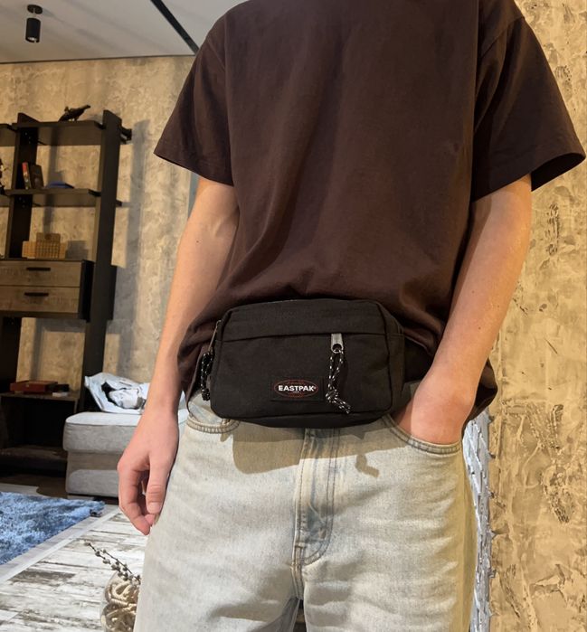 Сумка сумочка бананка сумка поясна квадратна eastpak истпак істпак