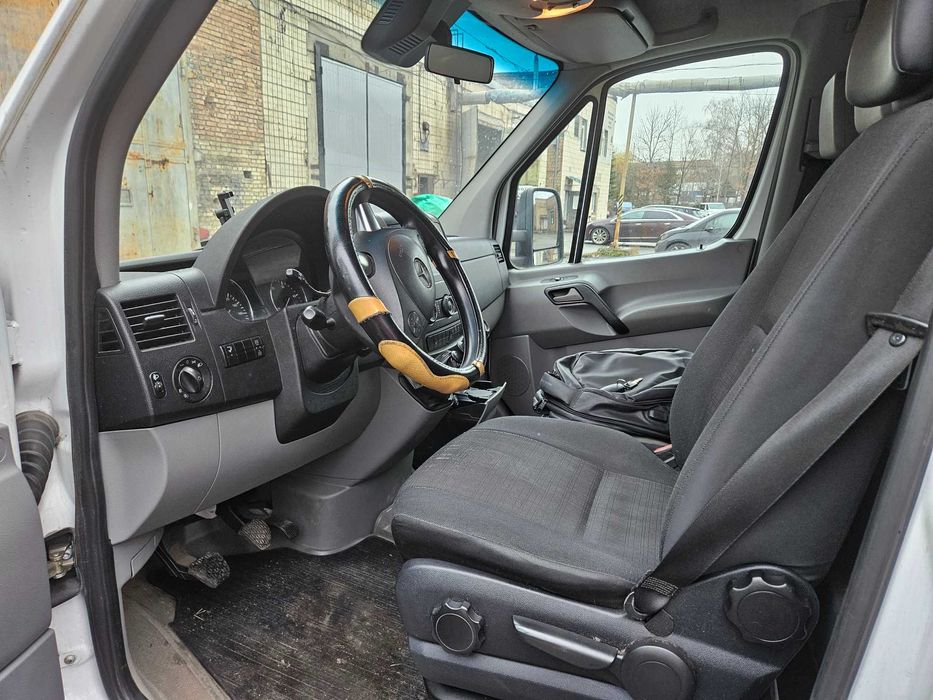 Mercedes-Benz Sprinter 2014, гідроборт