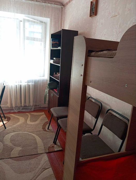 Продам кімнату 12м2 в комунальній квартирі на Павловому Полі, пров. Шекспіра.