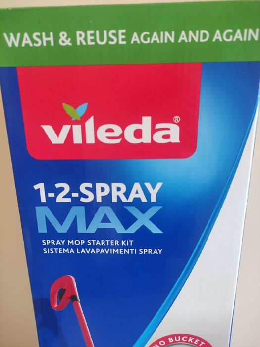Mop Vileda ze spryskiwaczem.