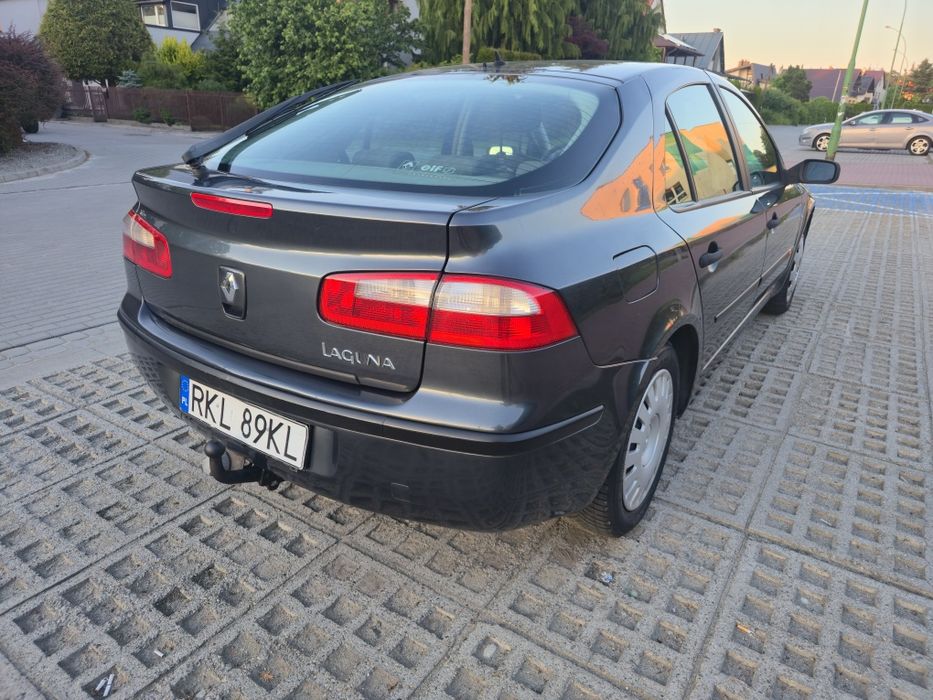 Zadbana  i komfortowa Laguna 1.9 d z hakiem