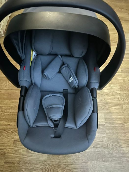 Автокрісло люлька переноска El Camino