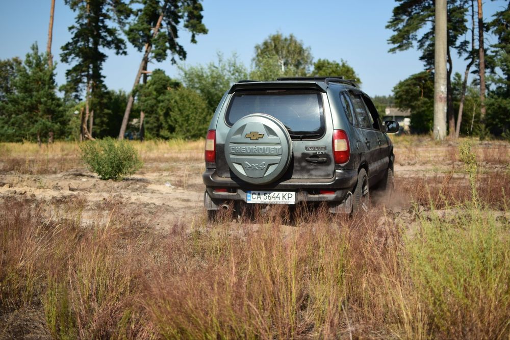 Chevrolet niva 4x4 нива