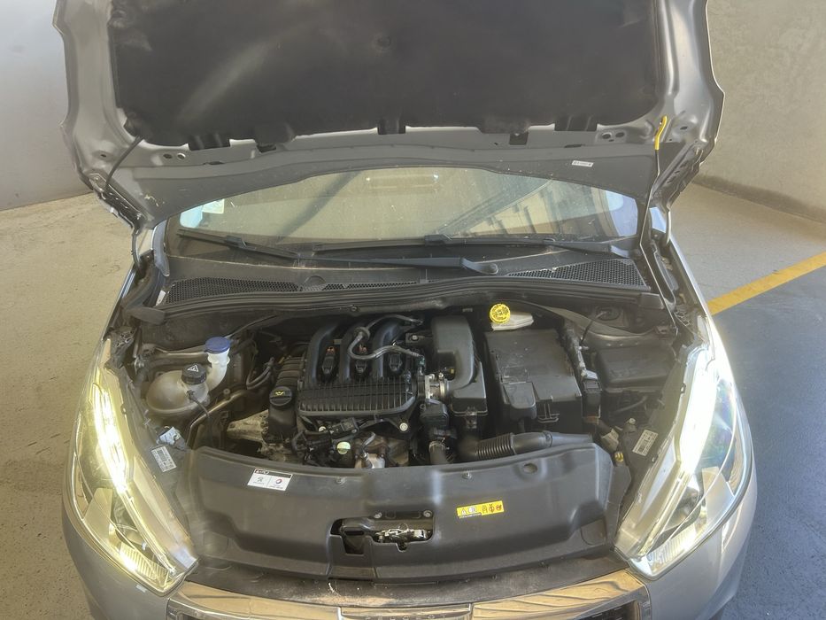Peugeot 208 1.2 puretech Signature  de 2019