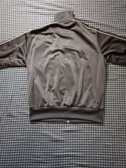 Спортивная мужская кофта Hugo Boss L- размер графитового цвета.